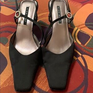 NINE West Size 8-Nice shoe for date night or daytime fun.
